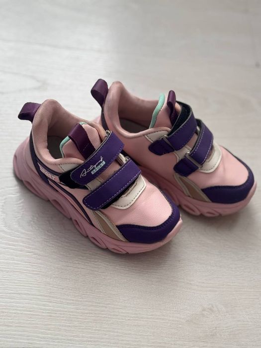 Кросівки для дівчинки 28