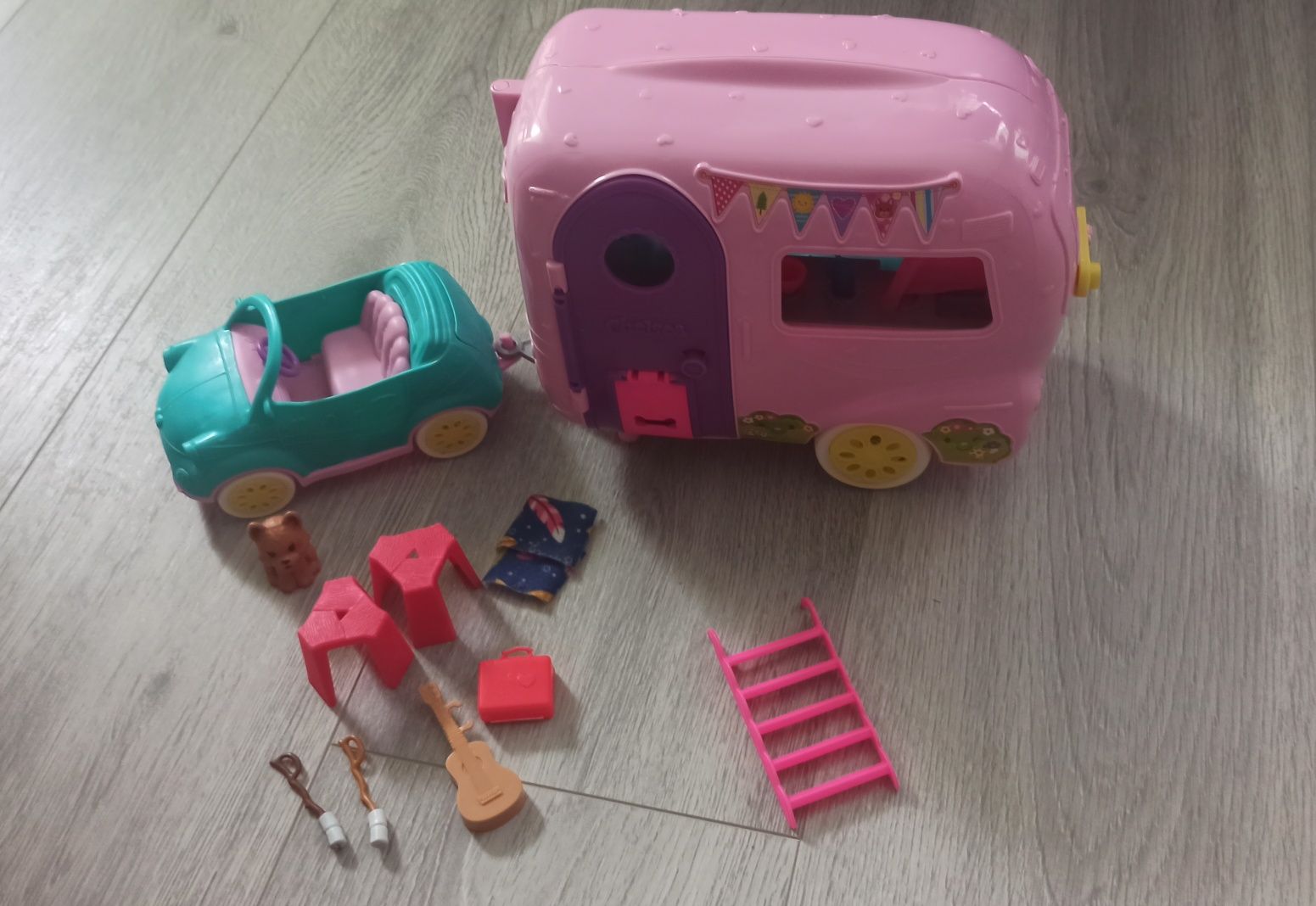 Barbie przyczepka kempingowa Chelsea