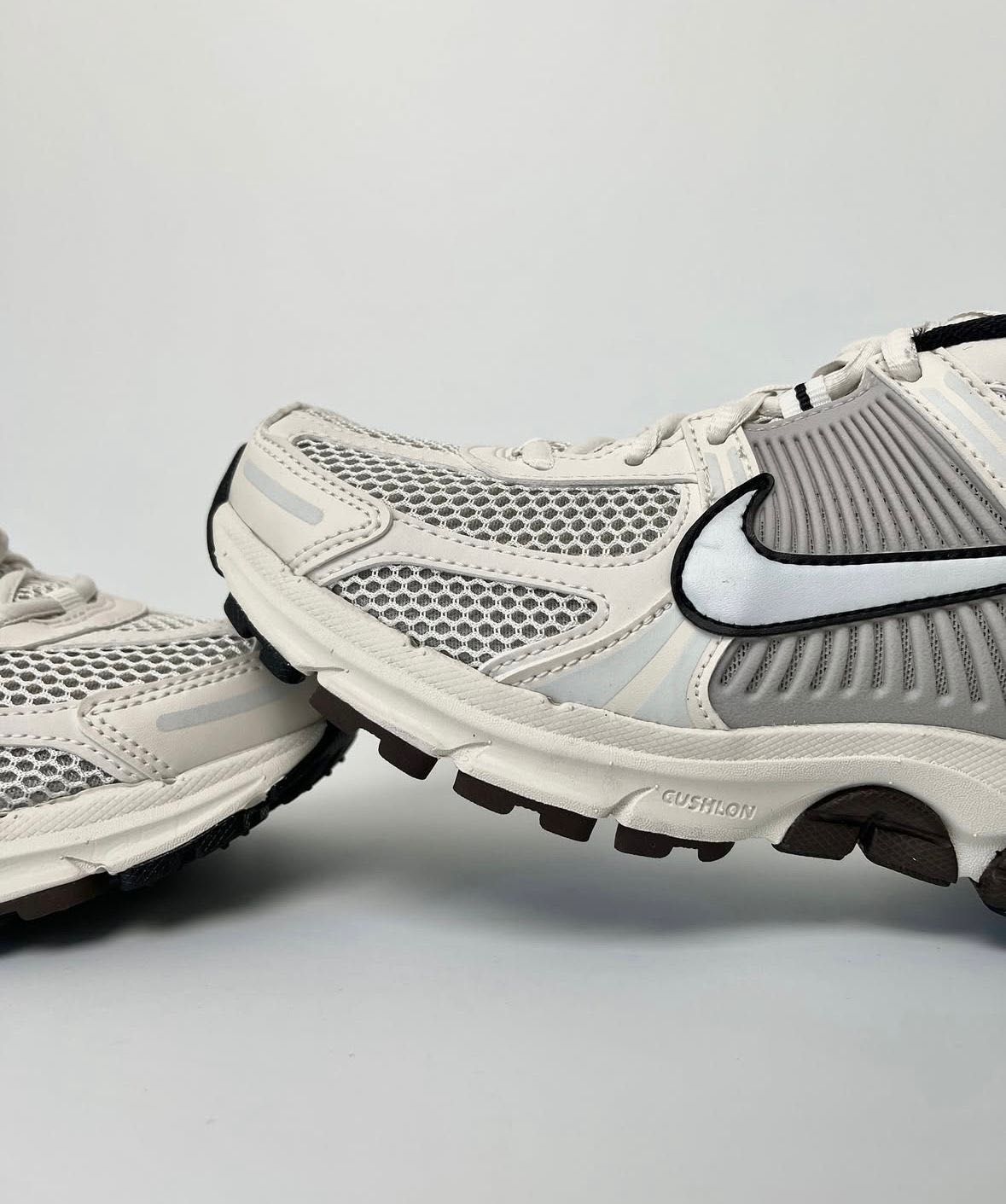 Кросівки nike zoom vomero 5 phantom