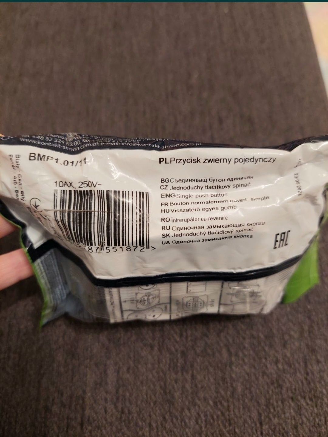Simon basic przycisk zwierny kontakt włącznik