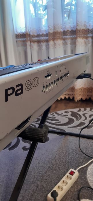Korg pa 50_80 стилі можливий запис на дискету