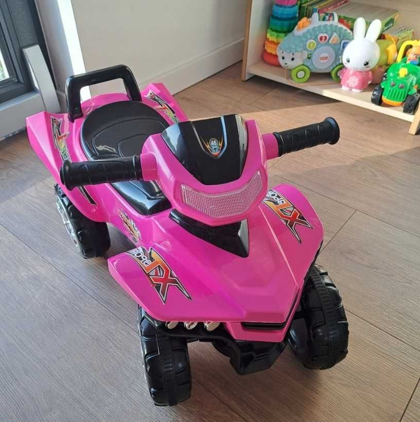 Jeździk Quad dla dziewczynki jeździdełko autko pchacz led klakson