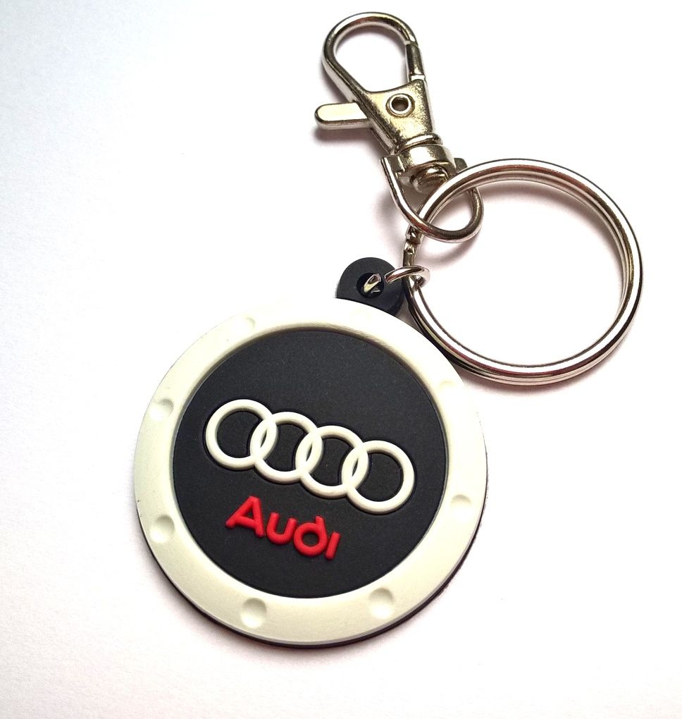 Audi lekki gumowy breloczek nowy