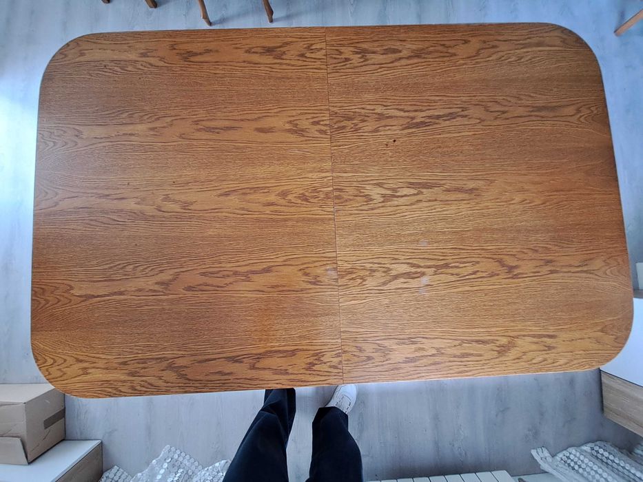 Drewniany stól dębowy