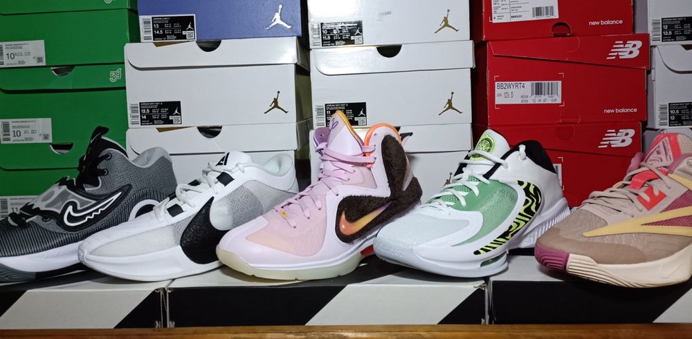 Баскетбольні кросівки Nike Lebron GT Sabrina Freak KD Immortality Kobe