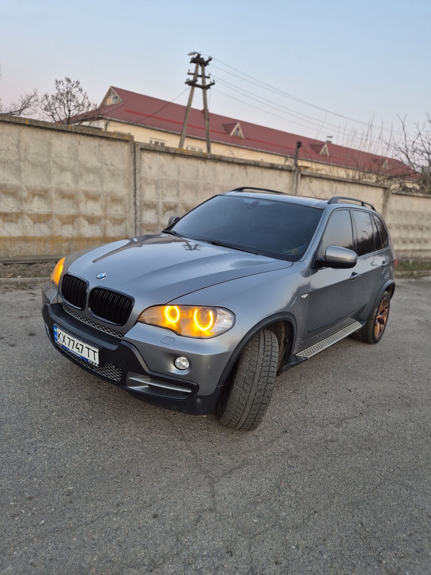 Продам BMW X5 E70 M57