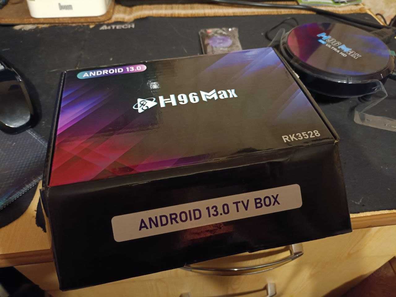 Медіаприставка H96Max RK3528 Smart TV Box Android 13 4/64 GB