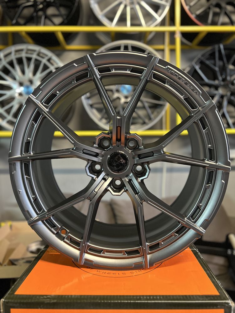 R18 5x114.3 Tesla Model 3 X Y Х У Модел Lexus Toyota Тесла титани