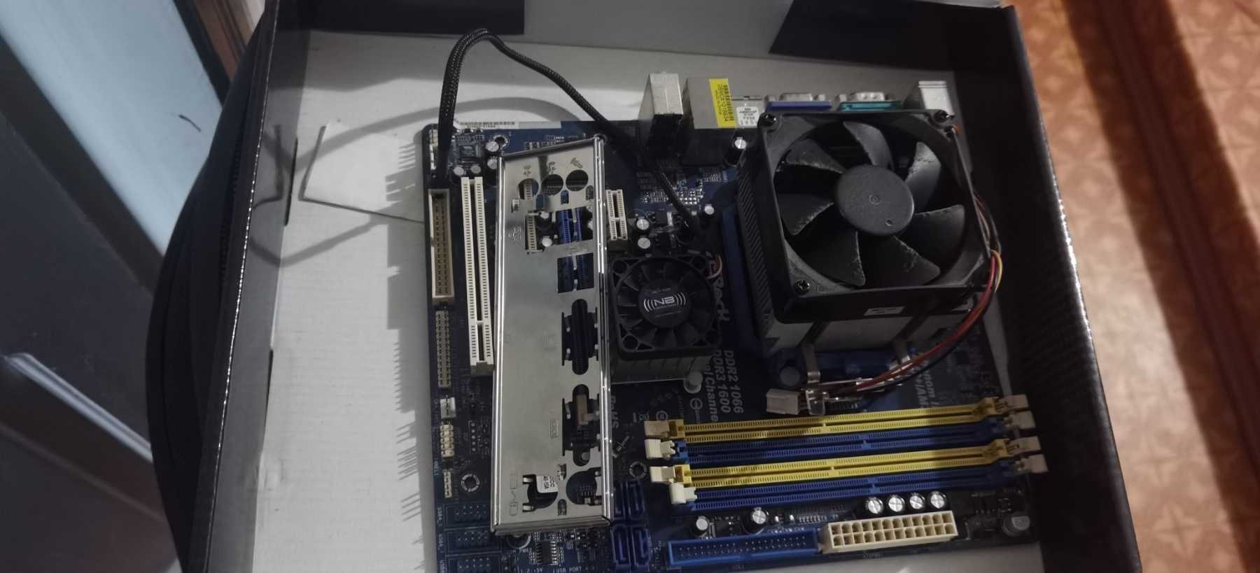Комплект MB AM2+ AM3 Asrock n68c-s ucc+Athlon II разблокированный х4
