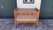 Berço em madeira