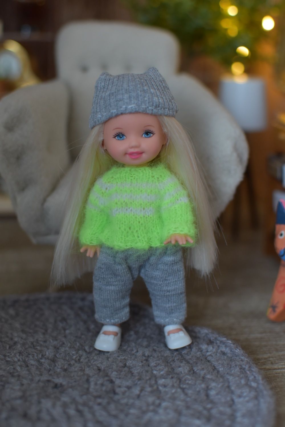 Sweterek dla małej siostry lalki Barbie Kelly nowy Handmade Kelly