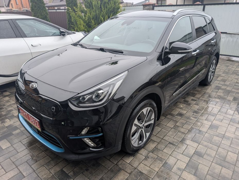 Продам Kia Niro 64кВ