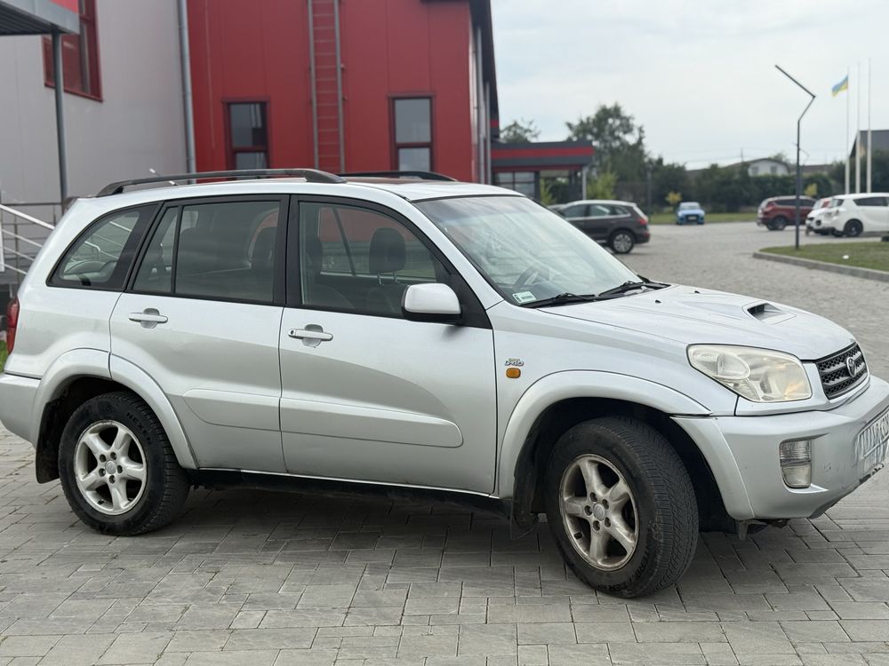 Продам Tayota Rav4 2.0TDI 4x4