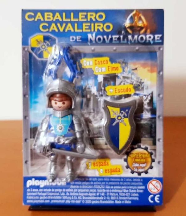 Playmobil - Cavaleiro de Novelmore com Elmo Escudo e Espada