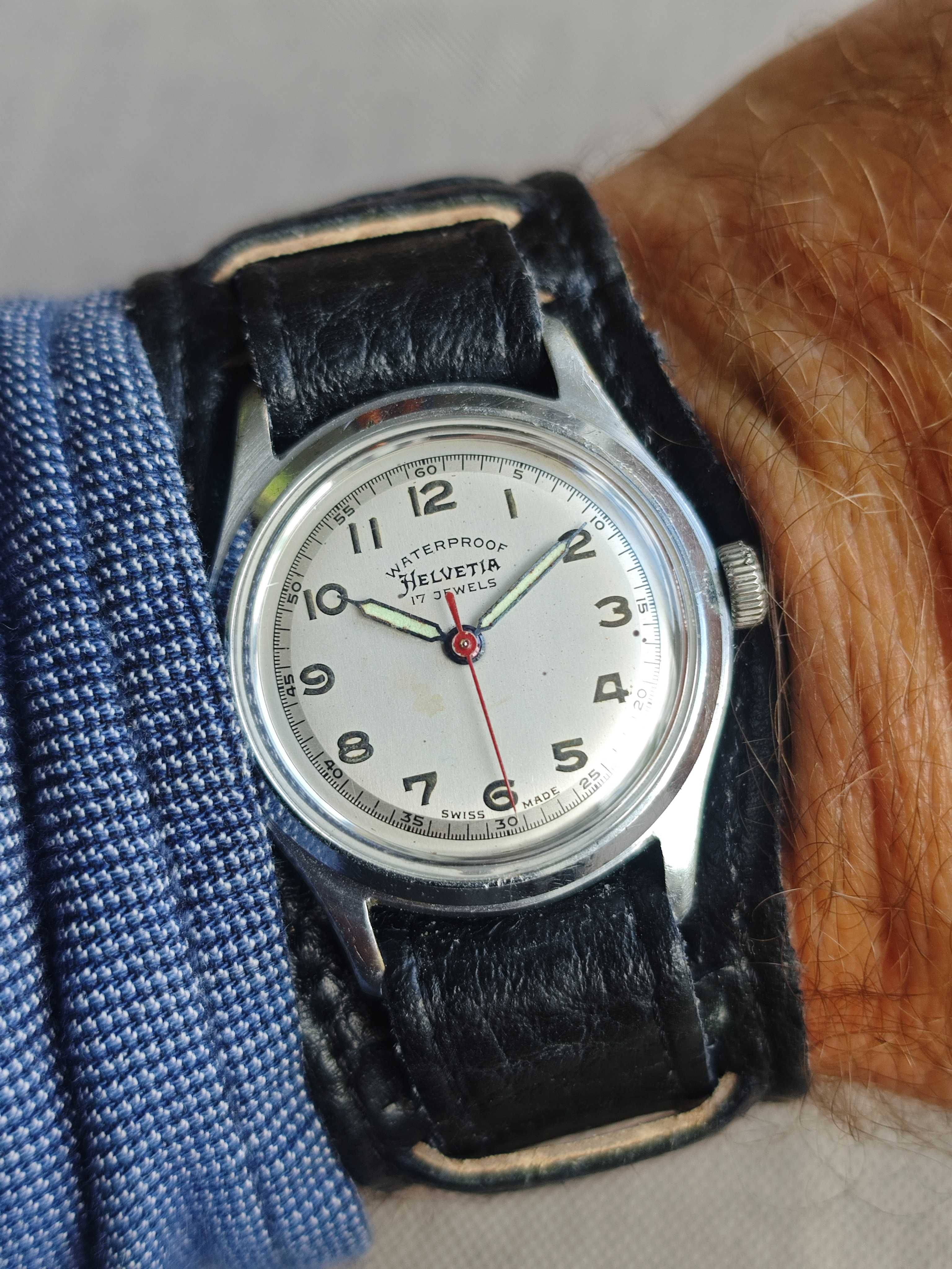 wojskowy model HELVETIA mechaniczny zegarek nakręcany SWISS MADE retro