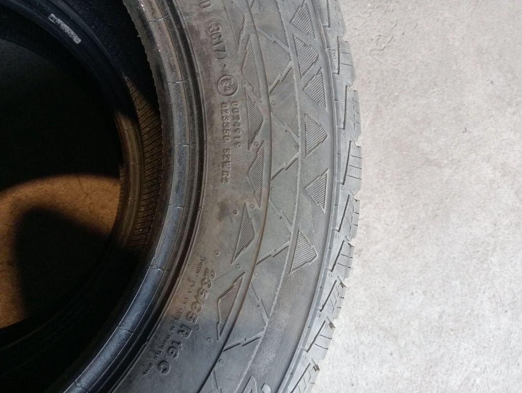 Opony Continental 2szt 235/65R16C