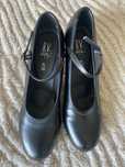Sapatos Carater ou flamenco