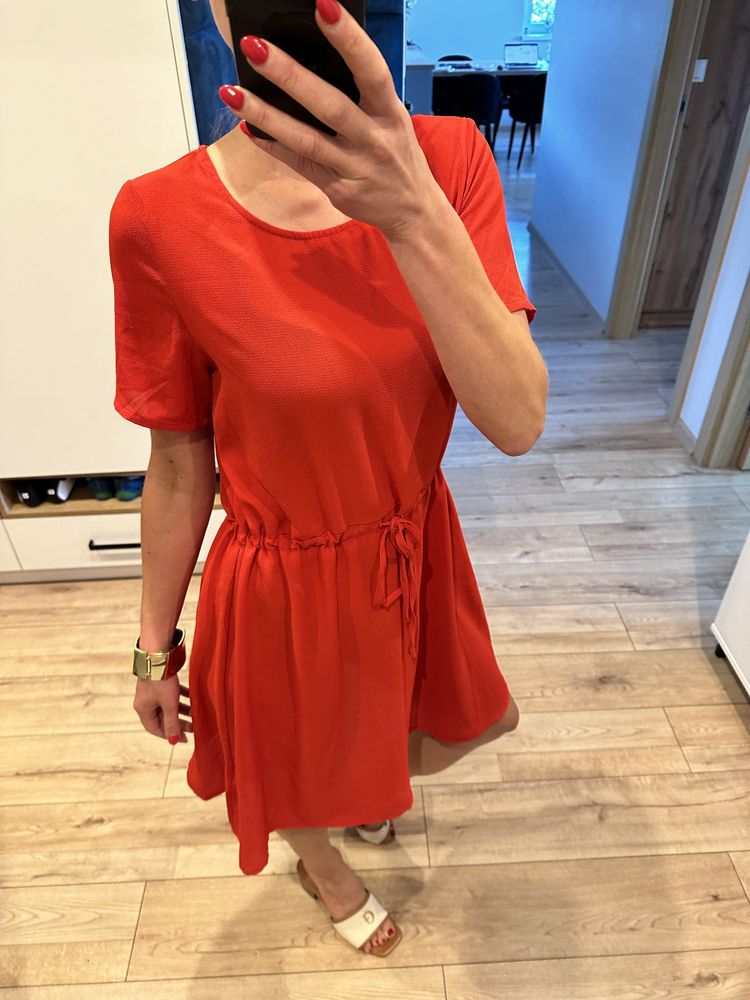 Czerwona letnia sukienka NA-KD 38