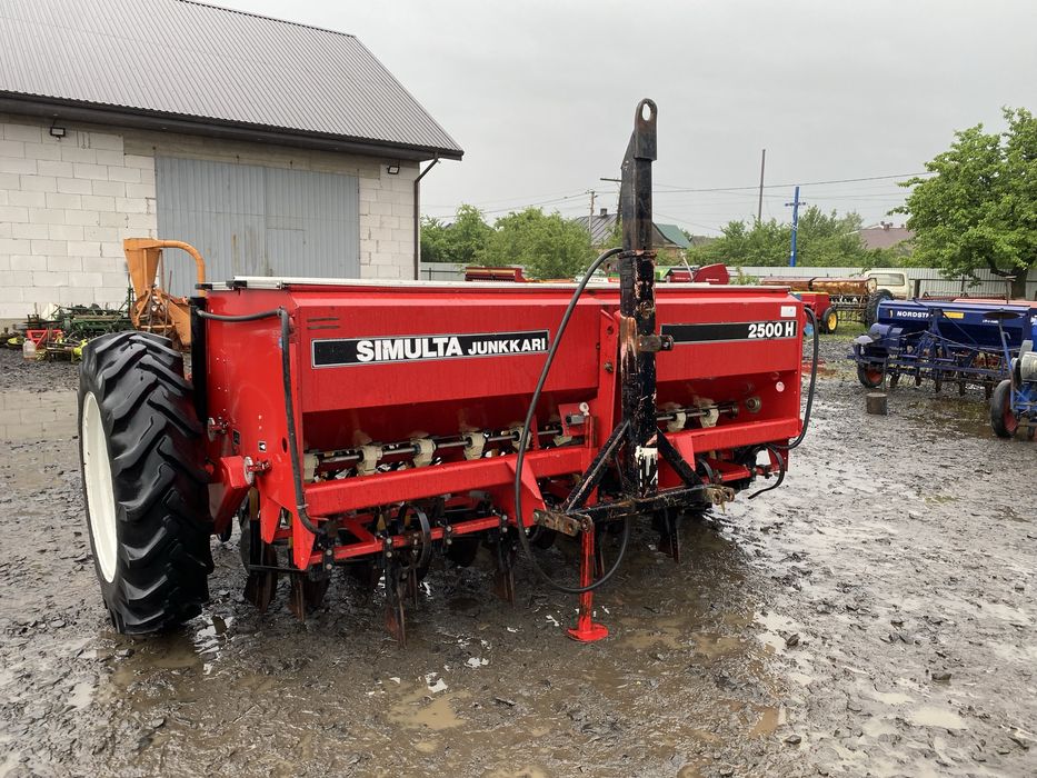 Сівалка дискова 2.5м SIMULTA причіпна з міндобривом Сімульта-туме-юко