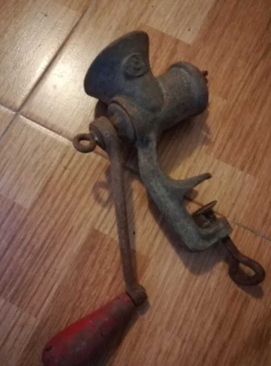 Máquina de moer carne Antiga