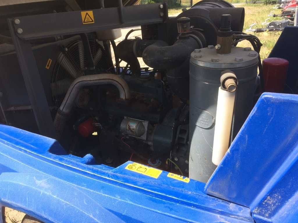 Kompresor sprężarka ATLAS COPCO XAS 67 2015r. zarejestrowany OC