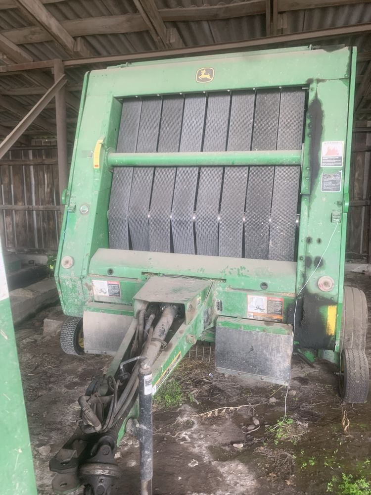 Рулонний прес John Deere 567