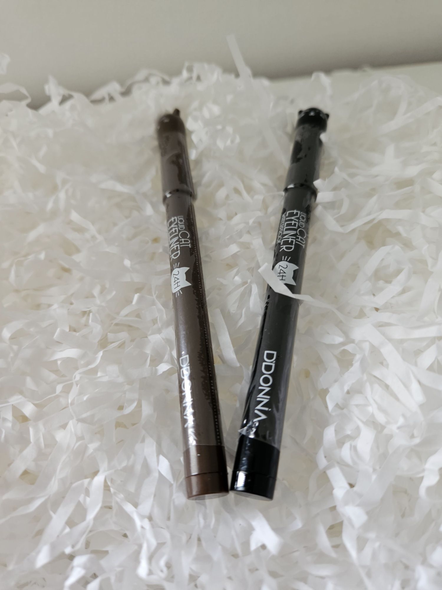 2 eyeliners do gato