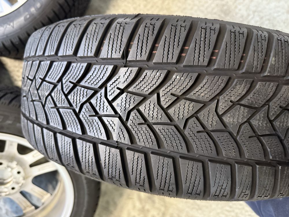 Hyundai kola 215/55/17 tpms 5x114.3 jak nowe 9.3 mm 2022r dunlop