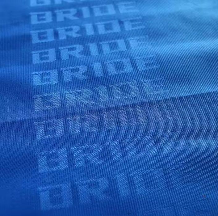 Tecido bride para estofar