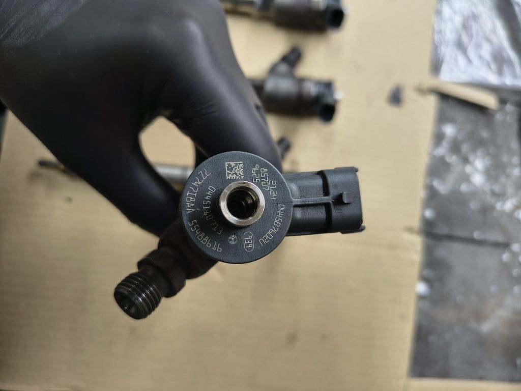 Wtryskiwacze Opel 2.0 CDTI 170 b20dth d20dth