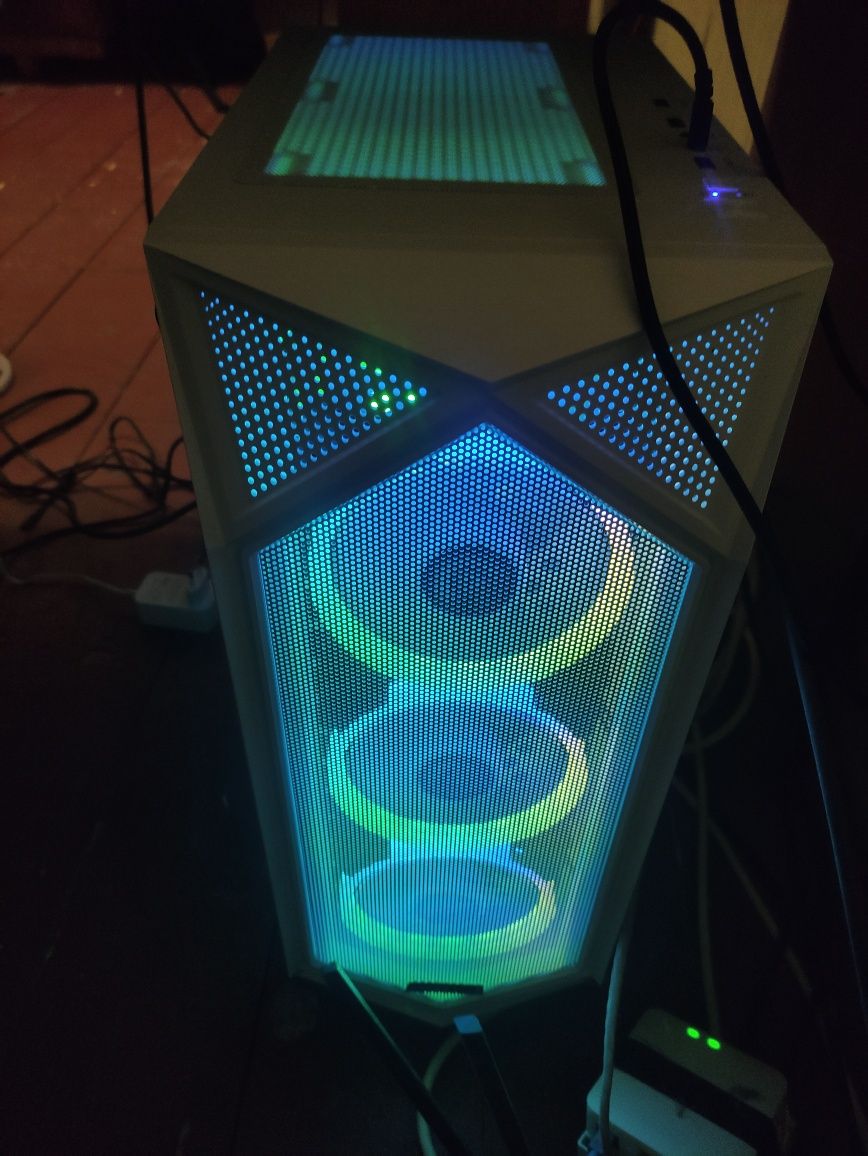 Комп'ютер ARTLINE Gaming X81 White (X81Whitev31) AMD Ryzen 7 5700X / R