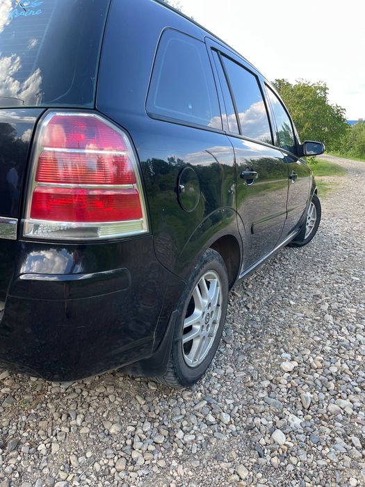 Продаж Opel Zafira