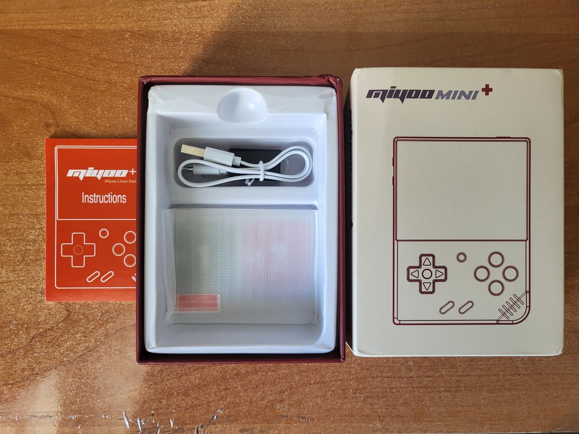 Konsola Miyoo Mini Plus V2 + karta 64 GB Onion OS z zestawem gier