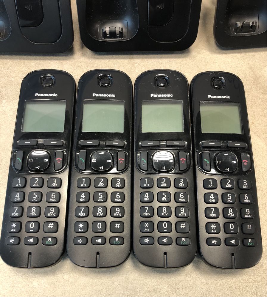 4x Telefon Panasonic KX-TGC210PDB