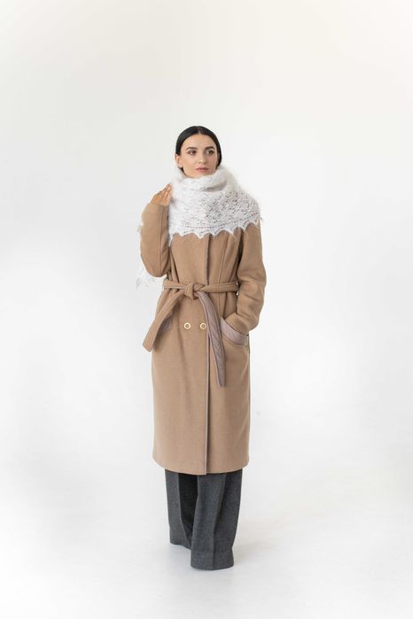 Chusta wełniana biała – Handmade z naturalnej wełny koziej