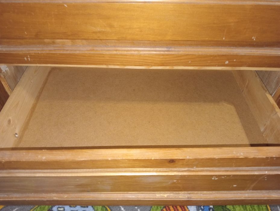 Комод з дерева під фарбування