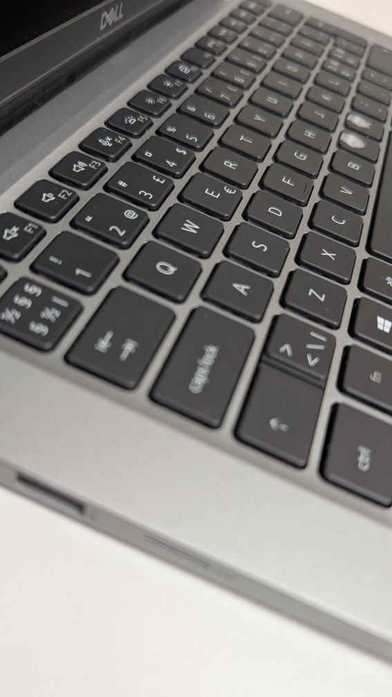 Ноутбук Dell Latitude 5320/13.3/FHD/IPS/i5-1135G7/16/512/гарантія 9міс