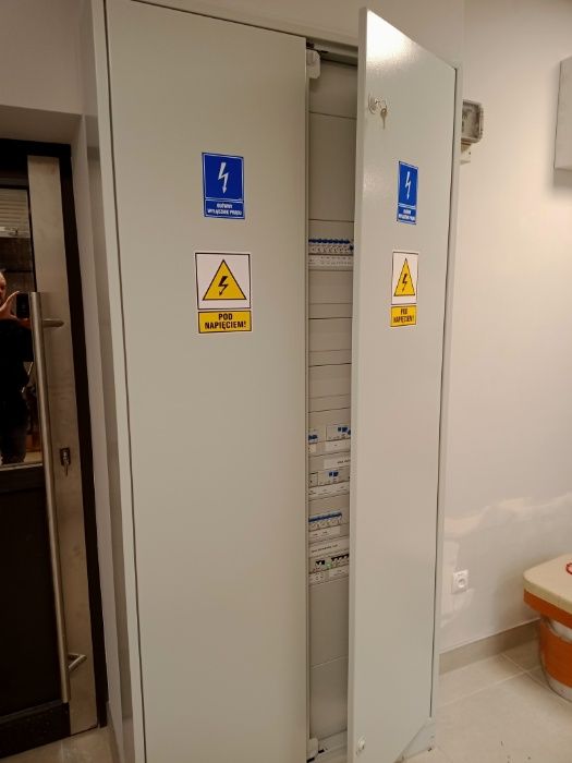 Elektryk .Instalacje elektryczne i teletechniczne wykonam.