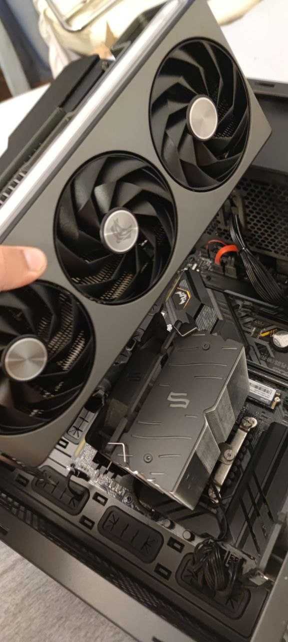 Sapphire Radeon RX 7900 XT NITRO+ GAMING OC 20GB GDDR6