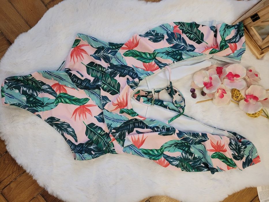 Strój kąpielowy jednoczęściowy