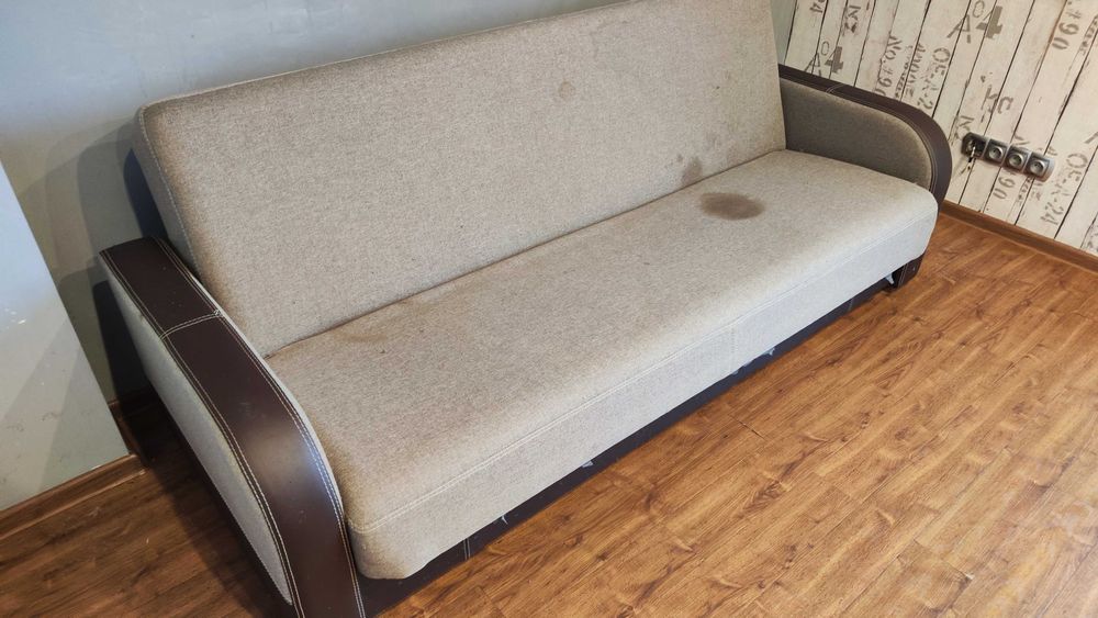 Tapczan składany, wersalka.