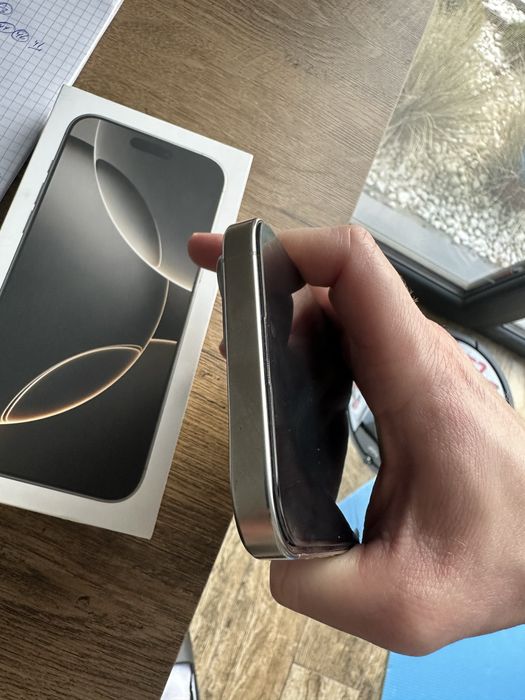 Продам IPhone 16 pro max 512 g