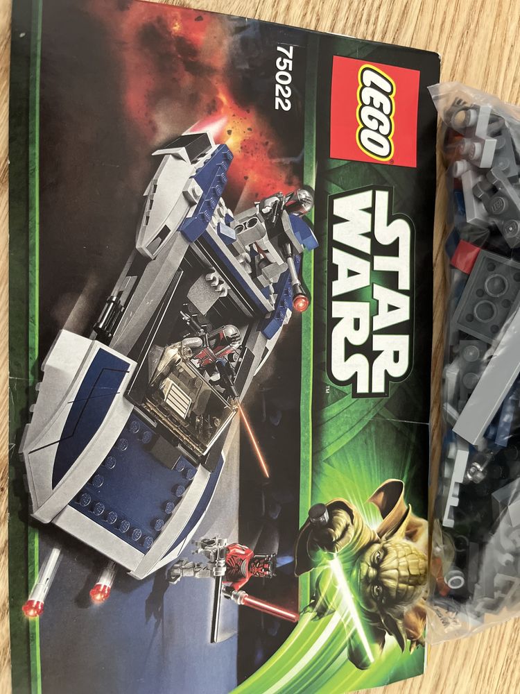 LEGO Star Wars 75022 Mandalorian Speeder