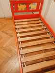 Czerwone łóżeczko dla dziecka IKEA