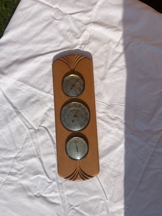 Barometr z drewna