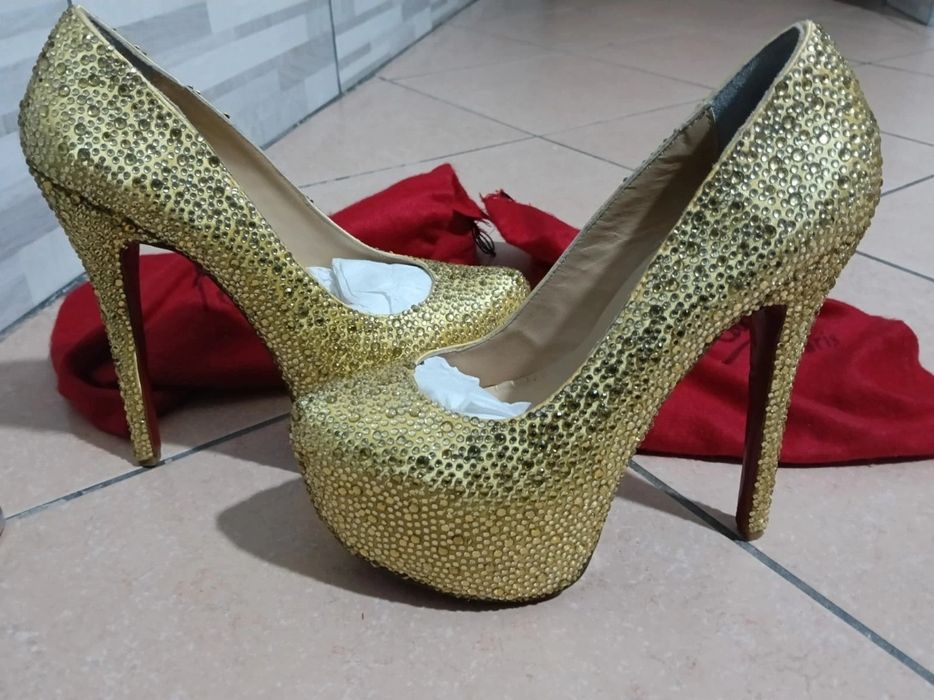 Sapatos Christian Louboutin DAFFODILE 160  SWAROVSKI GOLD