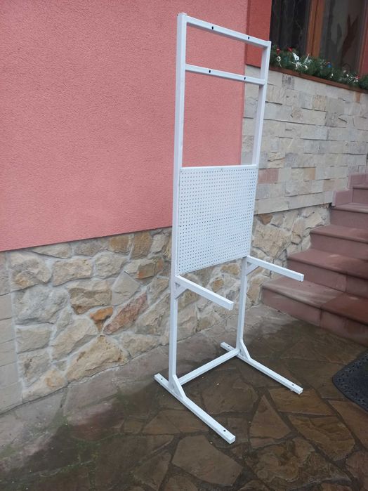 Стійка для інвертора та акумулятора