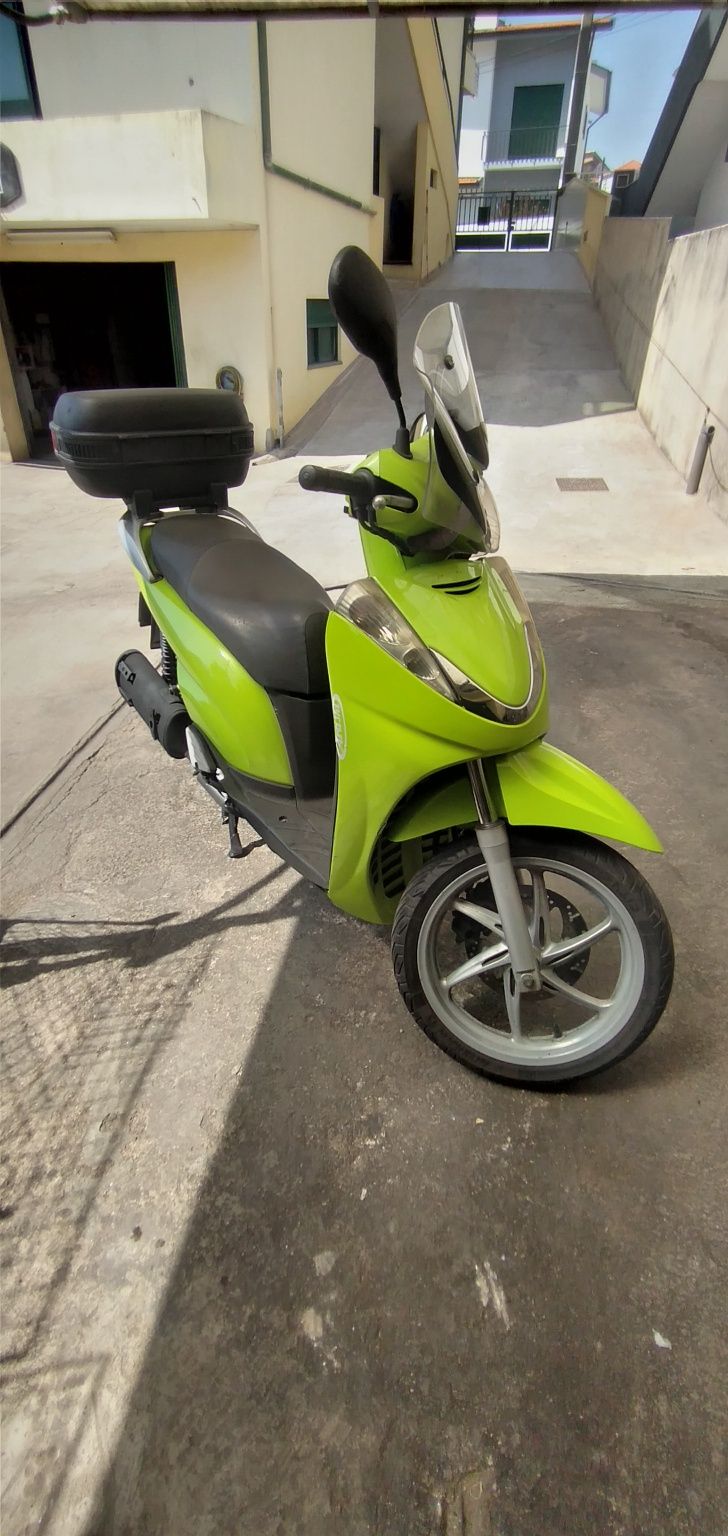 Honda 300cc Scooter SH /Honda CB 500c.c ano 2000 43kw Porto Gondomar.