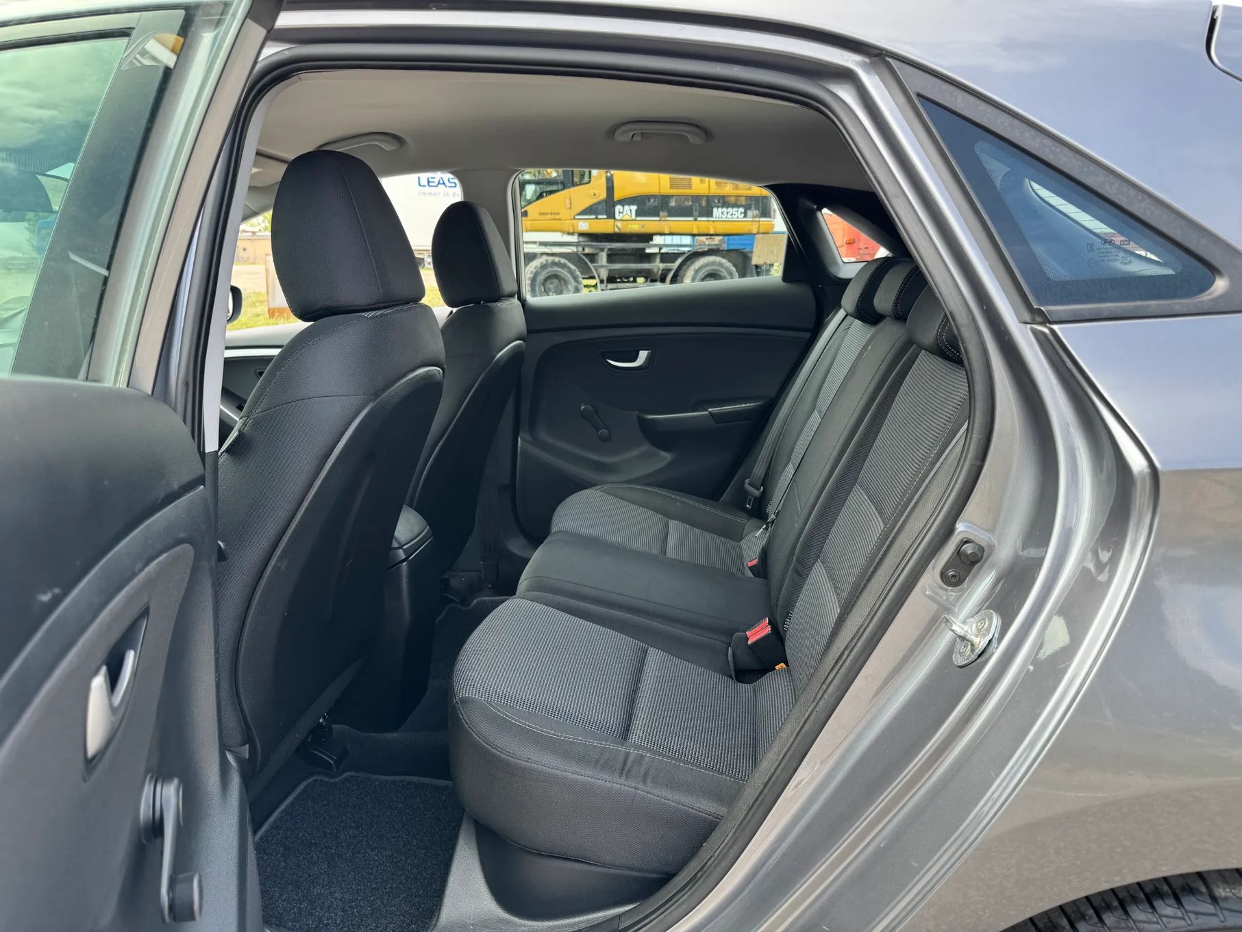 Hyundai I30 Klimatyzacja Nawigacja Ledy Kamera Cofania Bluetoth Podgrzewane Fotele