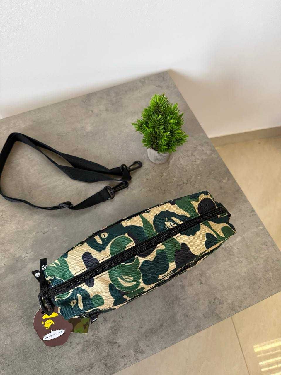 Сумка месенджер Bape в хаки цвете